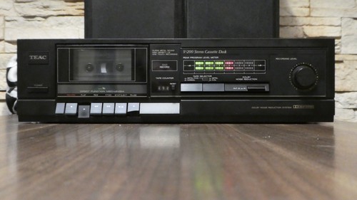 Teac 200 cassette deck - cassette,