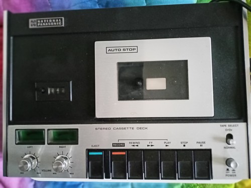 Vintage video cassette deck - ,